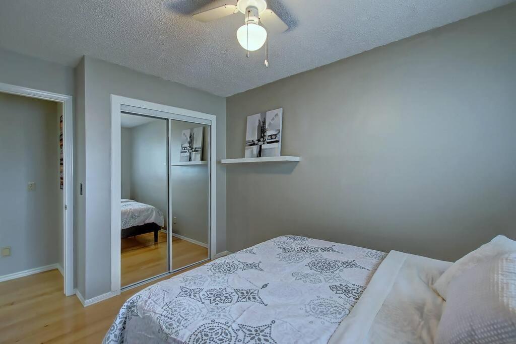 Tastefully Furnished 5br With 3bths Ac Mins To Downtown Ap *