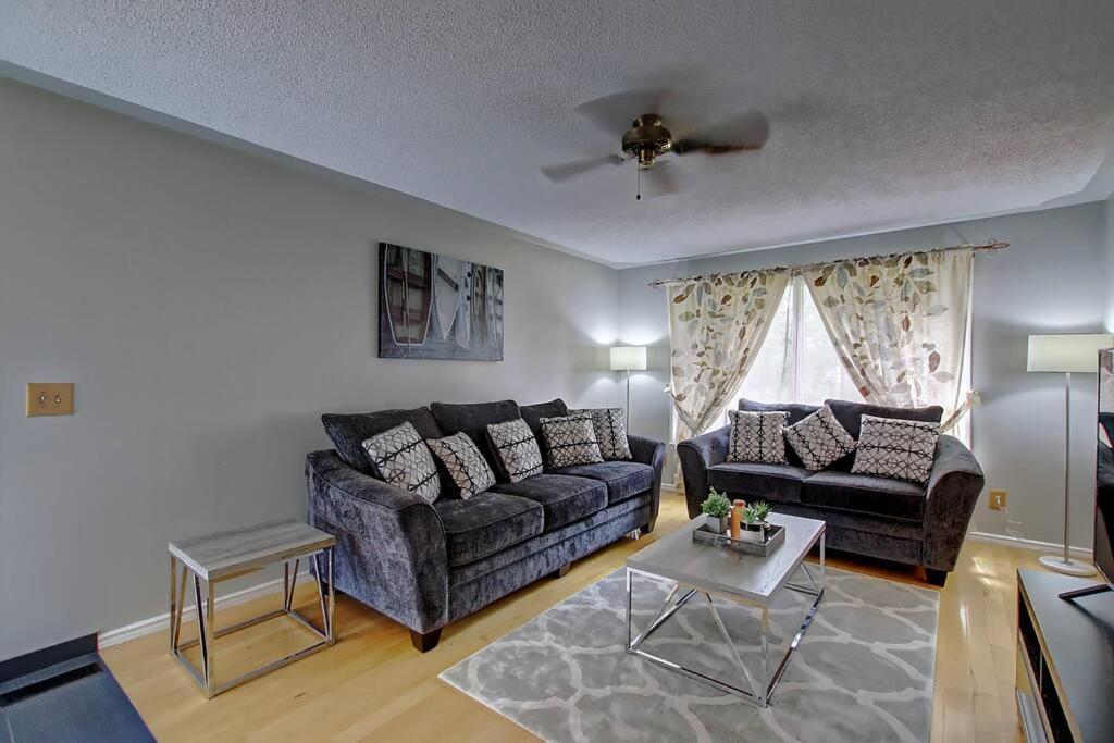 Tastefully Furnished 5br With 3bths Ac Mins To Downtown Ap